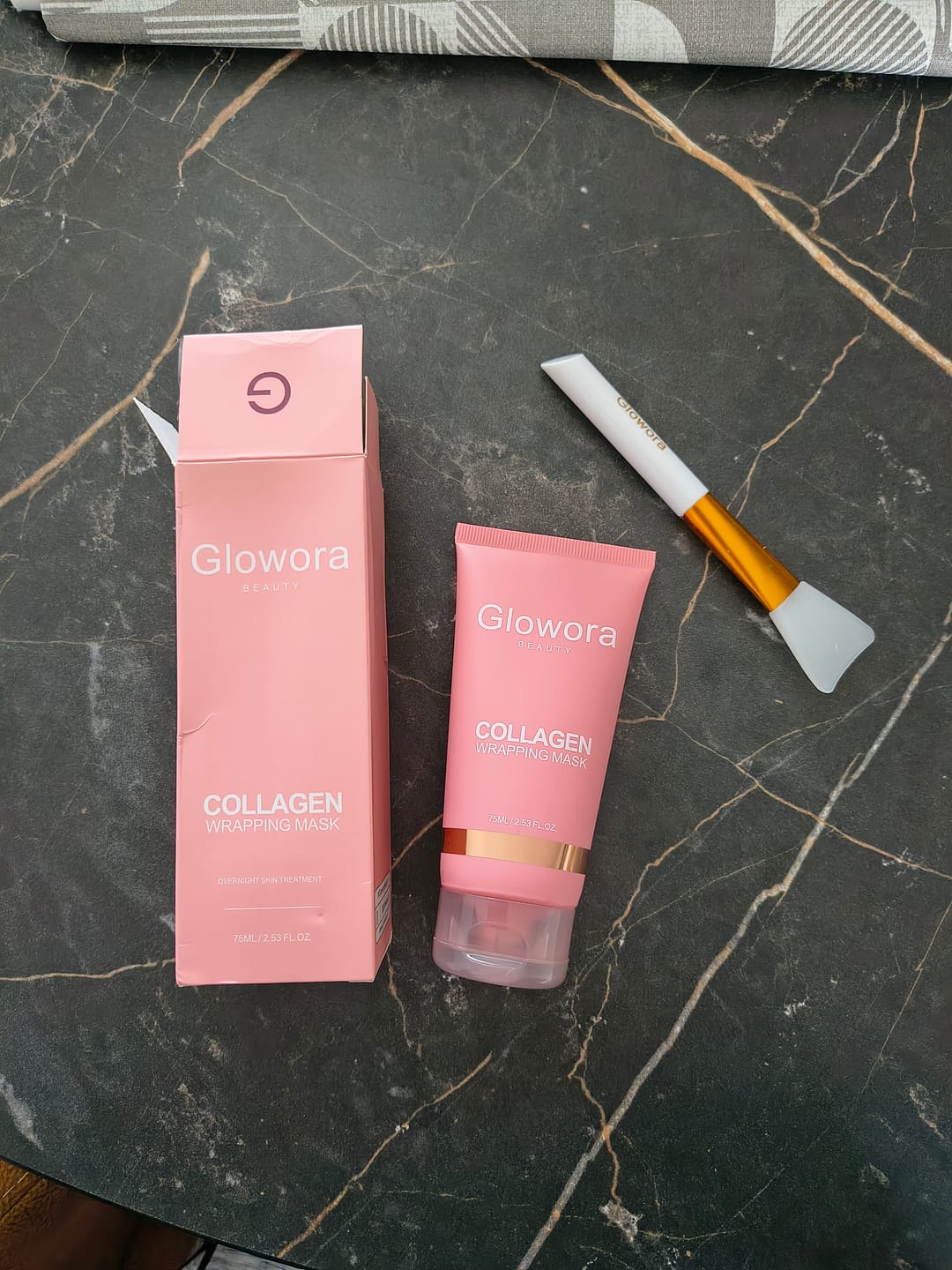 Kundfoto i recension av Bio-kollagenmask + borste