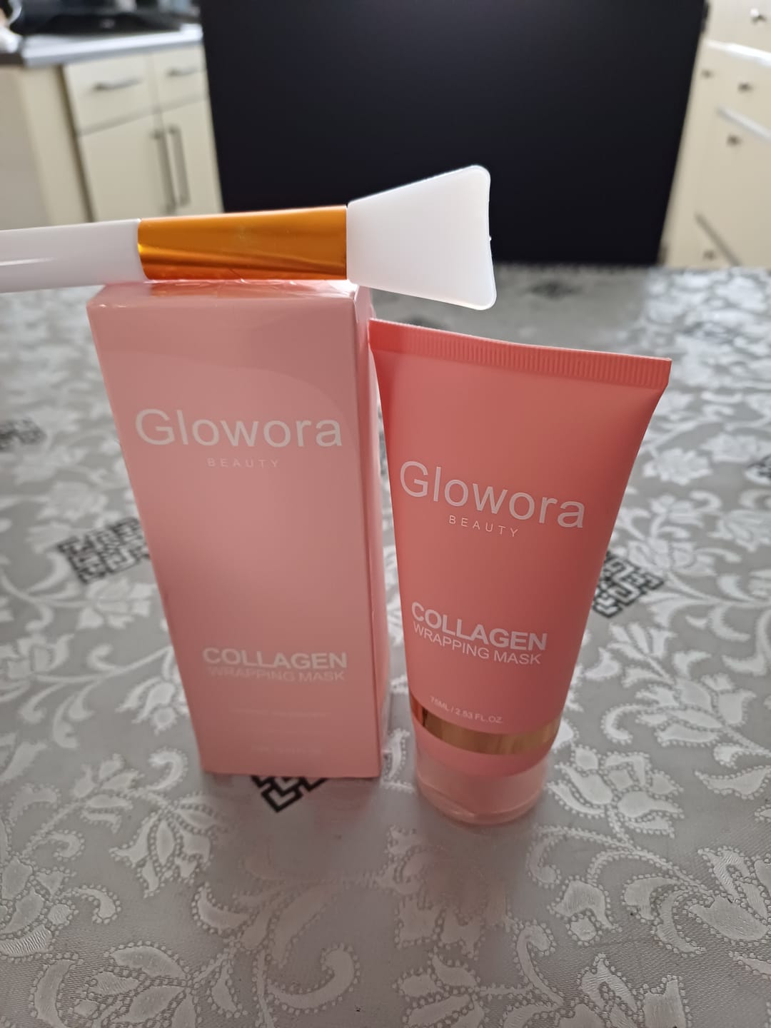 Kundfoto i recension av Bio-kollagenmask + borste